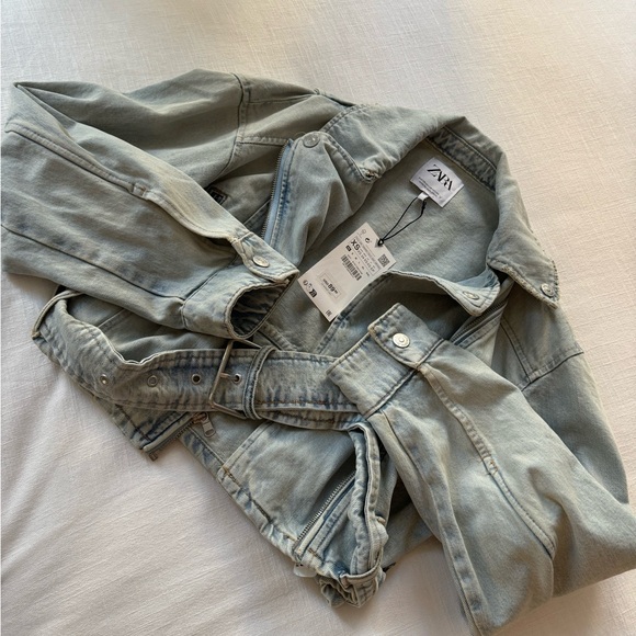 Zara Denim Cropped Jean Jacket (TRF DENIM BIKER JACKET) - Picture 3 of 4